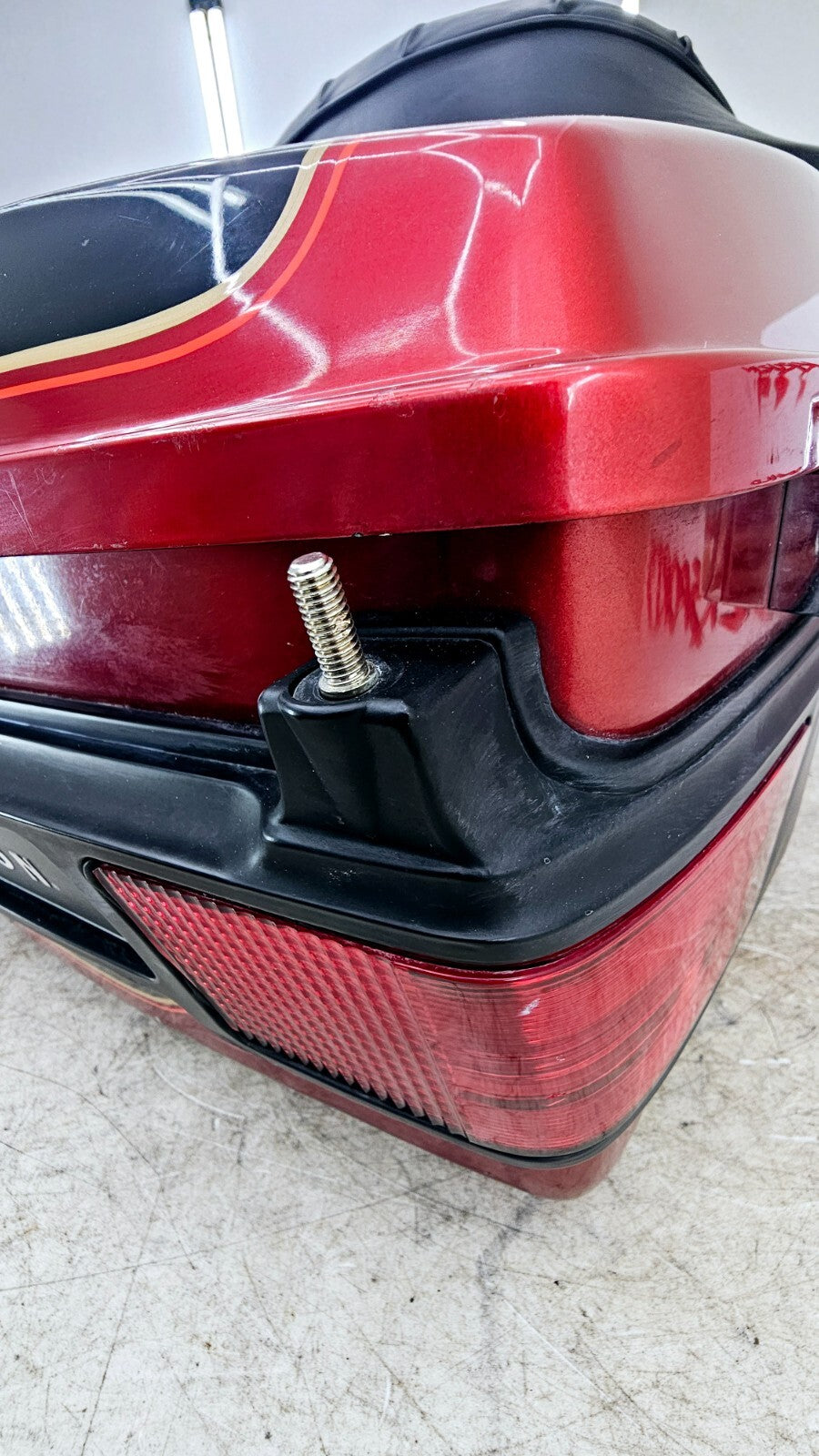 1998 HARLEY FLH ELECTRA GLIDE King Tour Pac Pack Trunk Top Box w/ Speakers Lid