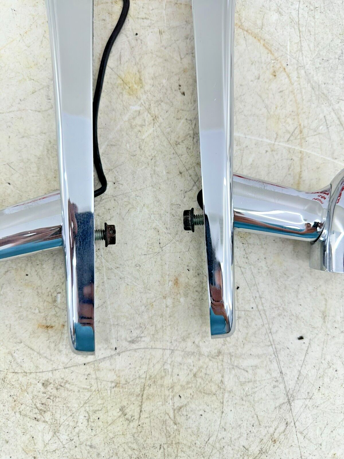 2004 UP HARLEY DAVIDSON SPORTSTER Chrome Right Left Turn Signals+ Strut Arm