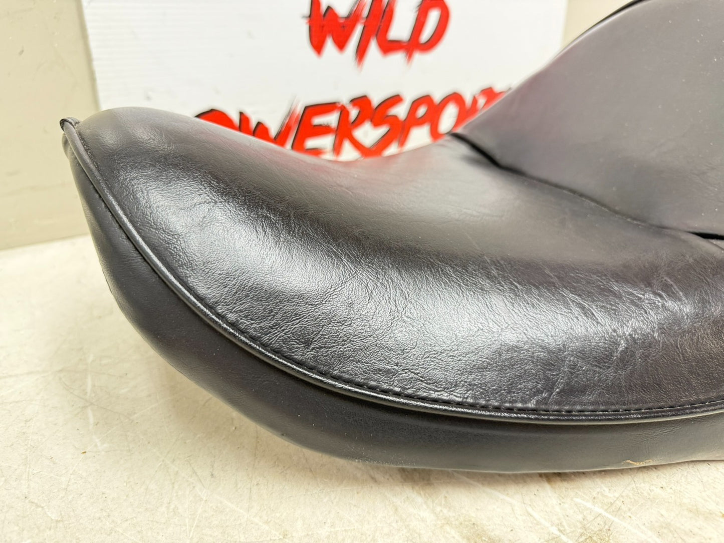 2003 HARLEY DYNA WIDE GLIDE Front Driver Passenger Seat Saddle NO RIPS HOLES