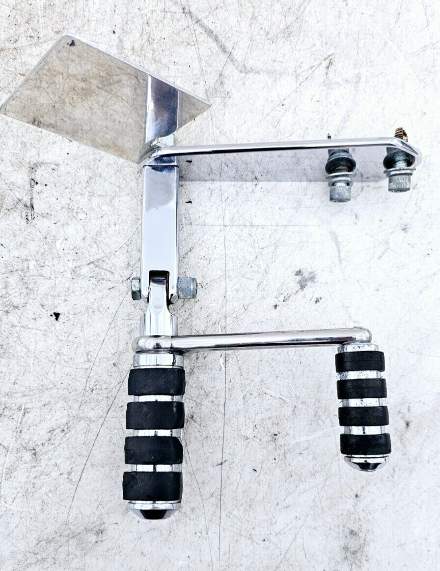 1999 HARLEY DYNA CONVERTIBLE Chrome Front Highway Forward Pegs MTG Bracket