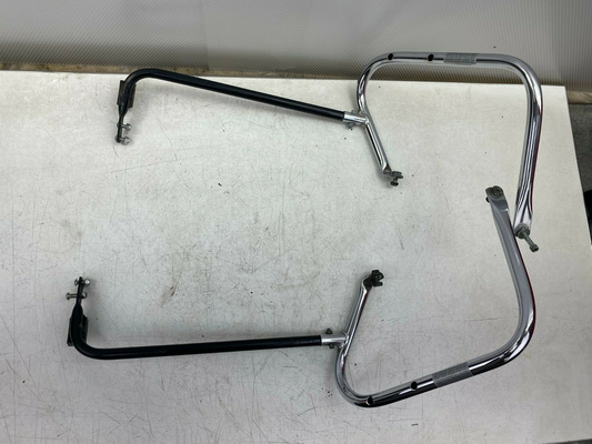 2003 HARLEY DAVIDSON FLH ELECTRA GLIDE Saddlebag Guard Crash Bar Surround Bumper