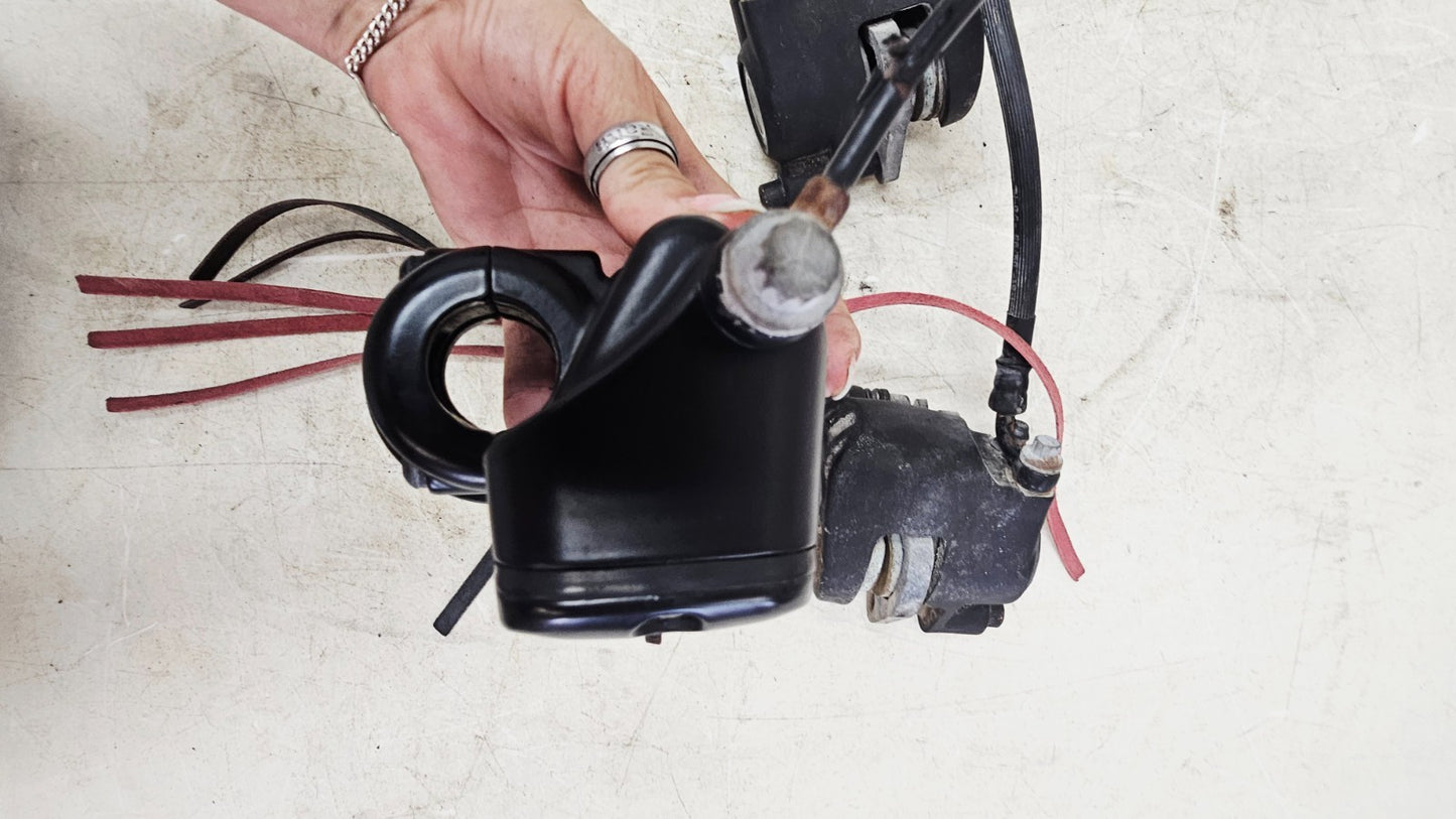 1996 HARLEY FLH ELECTRA GLIDE Front Brake Dual Caliper Master Cylinder Clutch