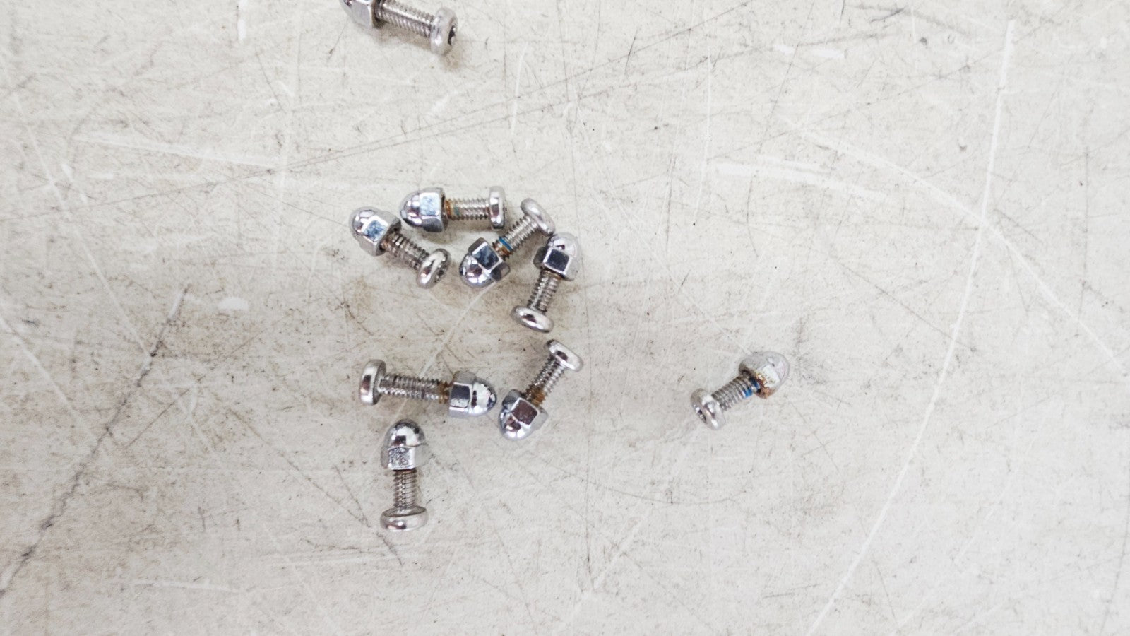 2000 HARLEY DAVIDSON FLH ROADKING Windshield Windscreen Bracket w/ Hardware