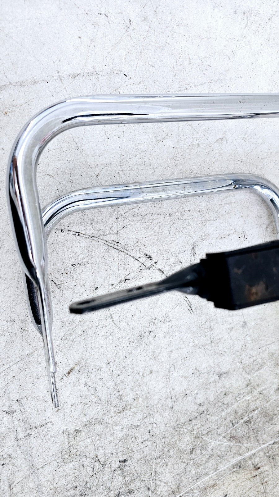 1998 HARLEY FLH ELECTRA GLIDE Chrome Right Saddlebag Guard Bumper Surround Bars