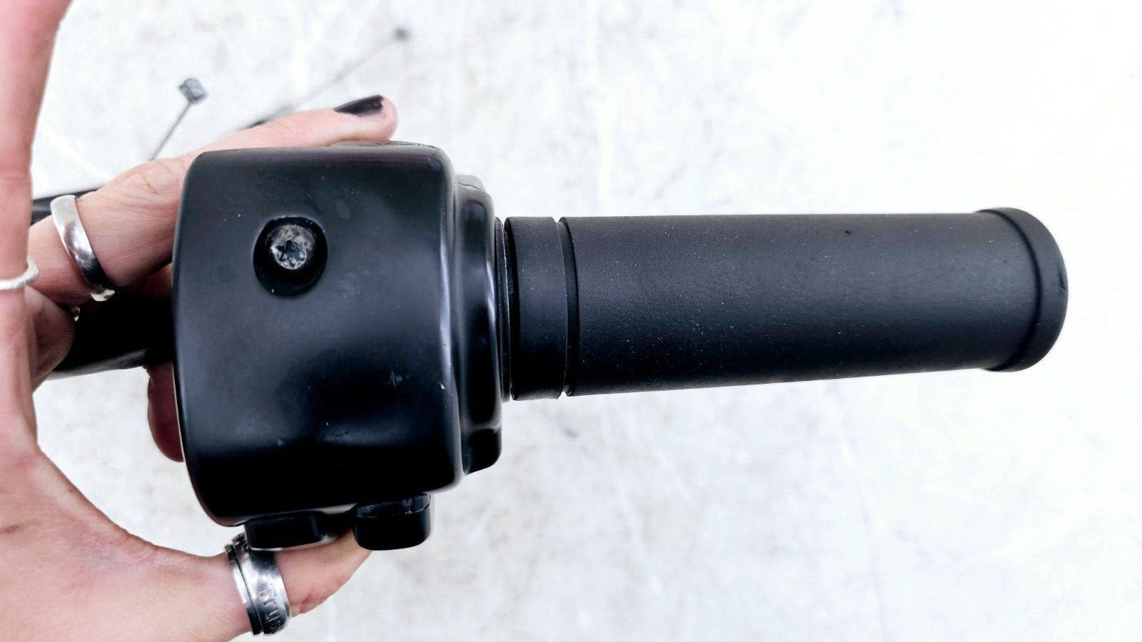 1999 HARLEY DAVIDSON SOFTAIL Right Hand Controls Switch Housing Grips + Cables