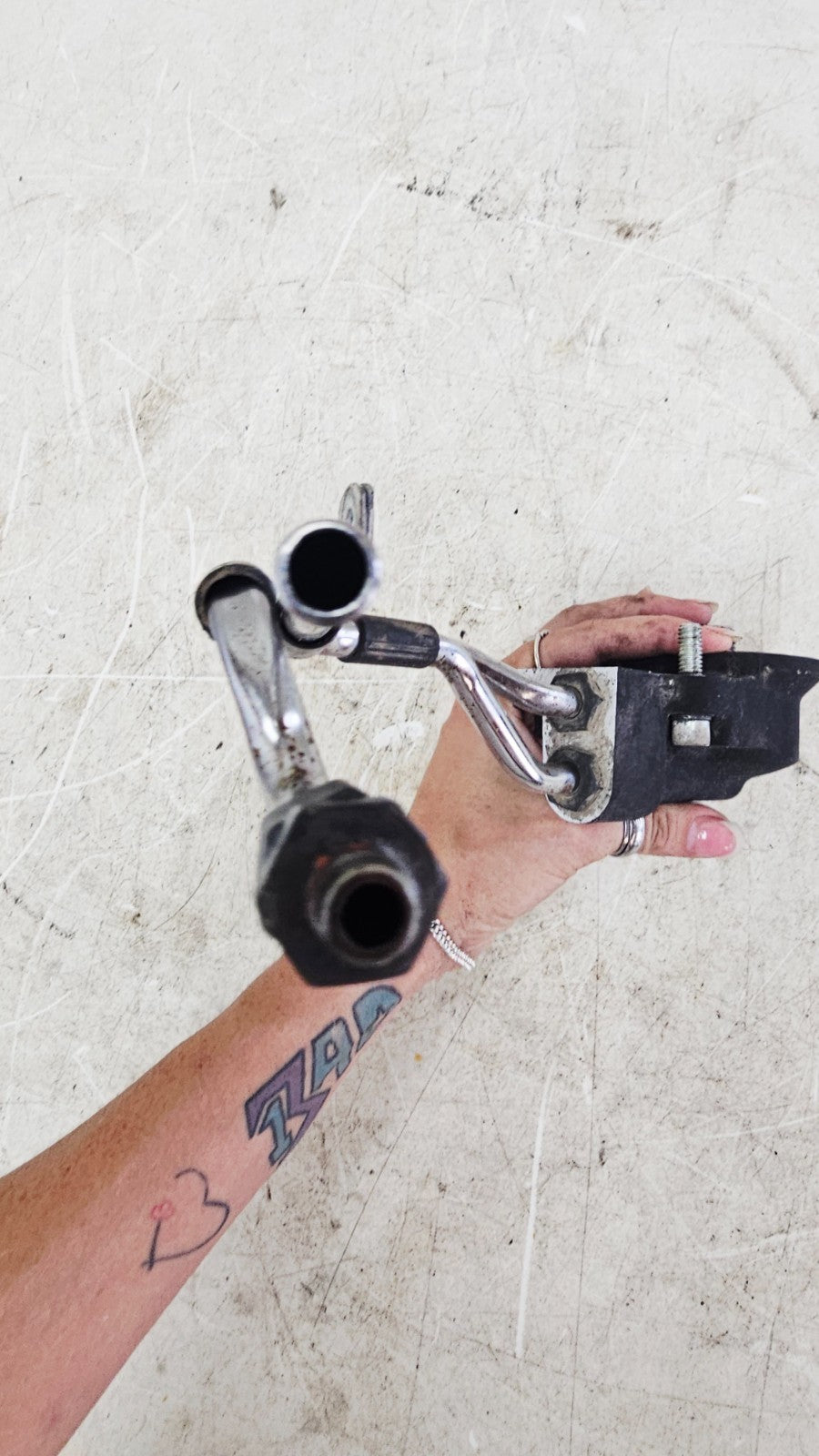 1996 HARLEY FLH ELECTRA GLIDE Oil Filter Housing Mounting Bracket Hard Lines