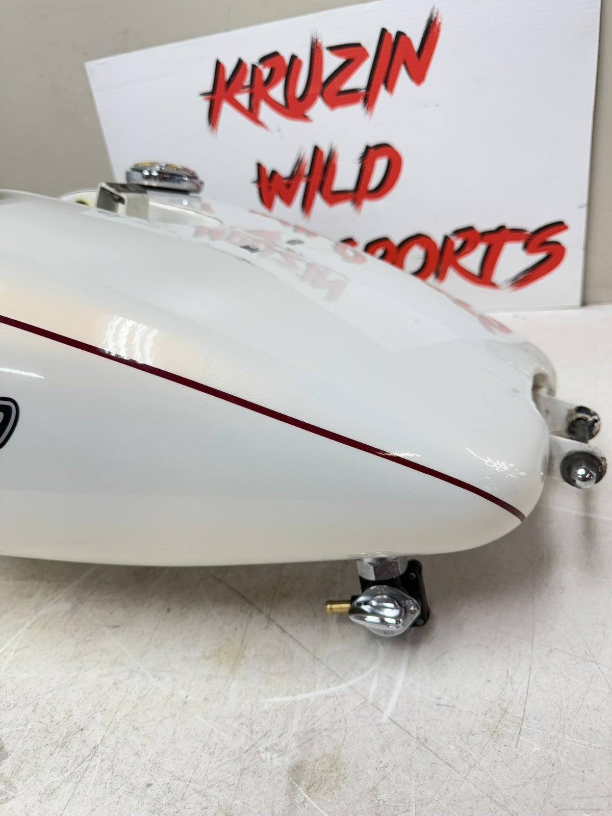 2003 HARLEY DYNA WIDE GLIDE OEM HD Gas Fuel Tank Pearl White 100th Anniversary