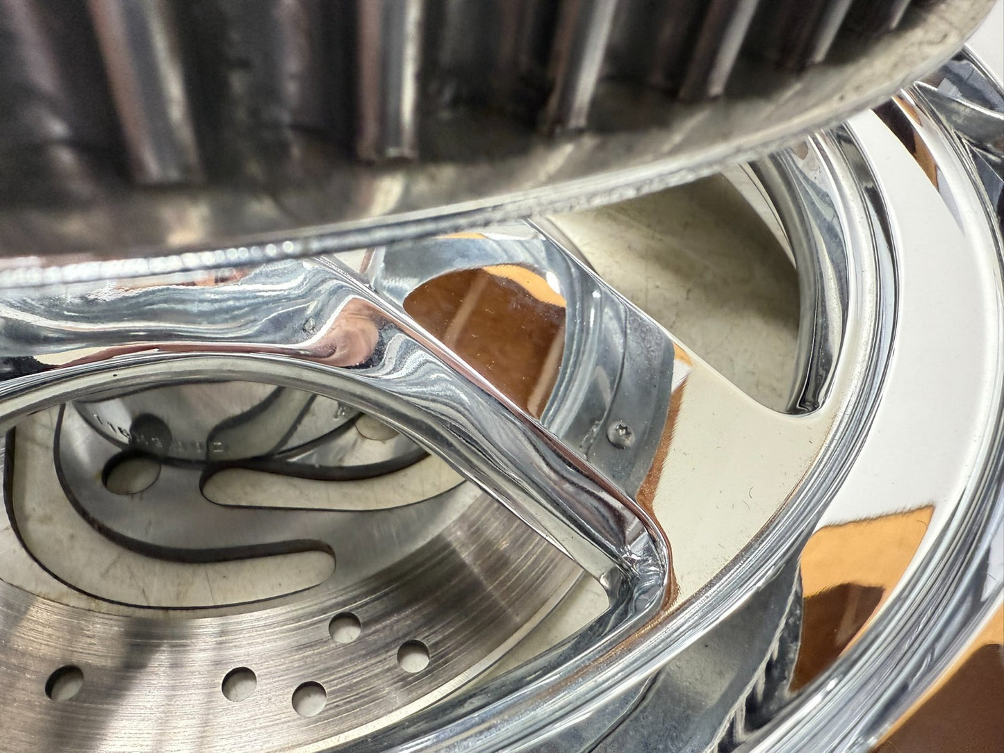 2003 HARLEY DYNA WIDE GLIDE 16" Thunder star  Rear Wheel Rim Full Chrome NICE! 