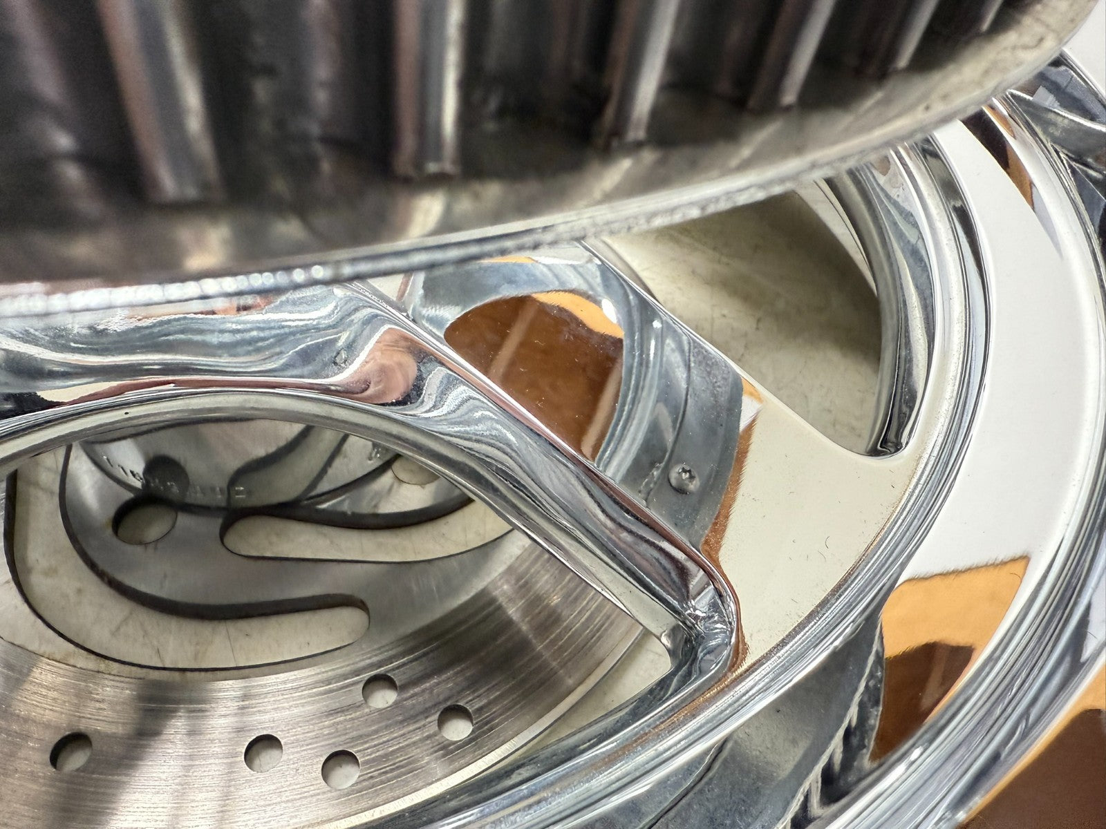2003 HARLEY DYNA WIDE GLIDE 16" Thunder star  Rear Wheel Rim Full Chrome NICE! 