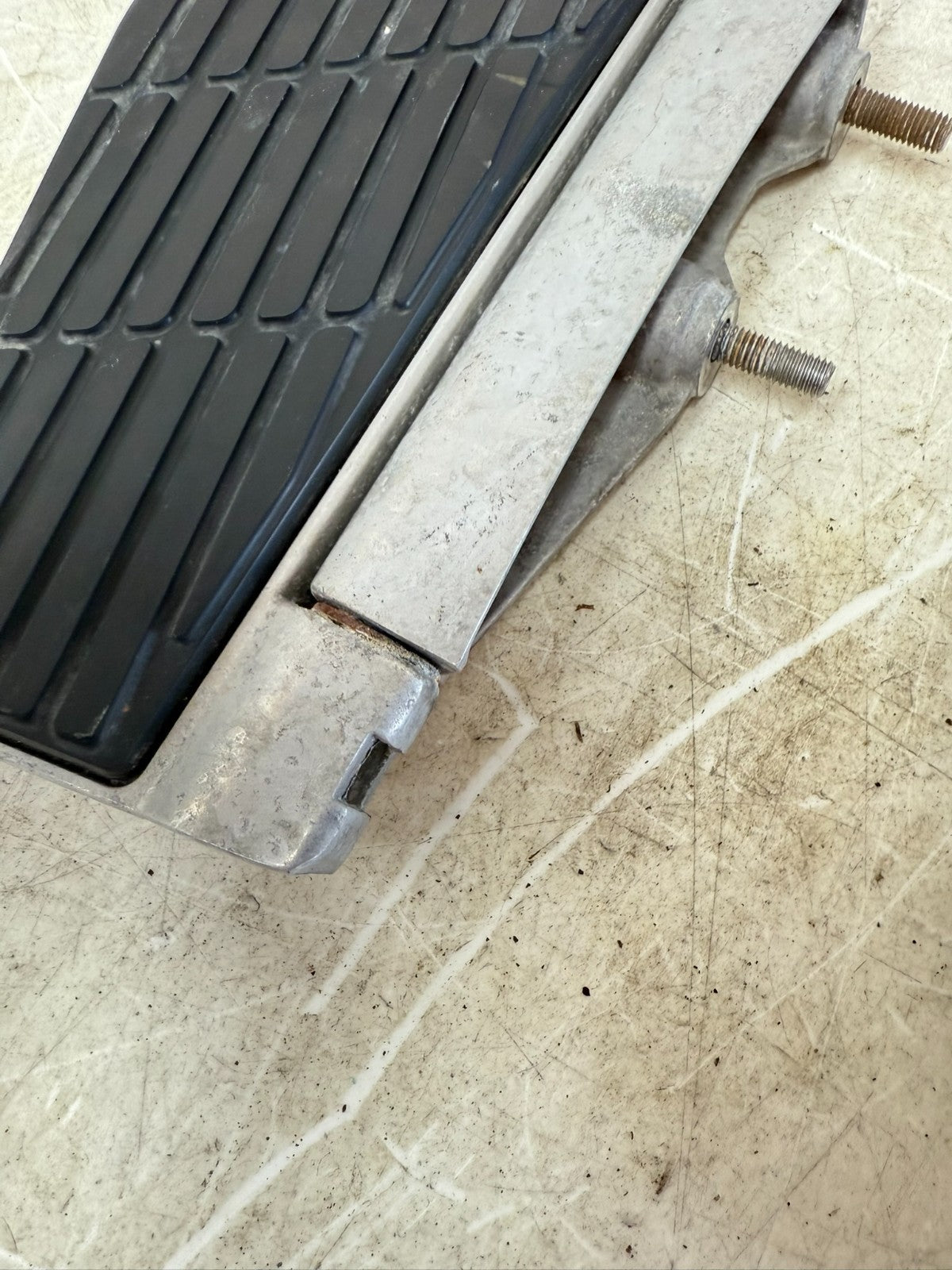 2002 Honda Goldwing GL1800 Passenger Floorboard Foot Rest Pad Right Left OEM