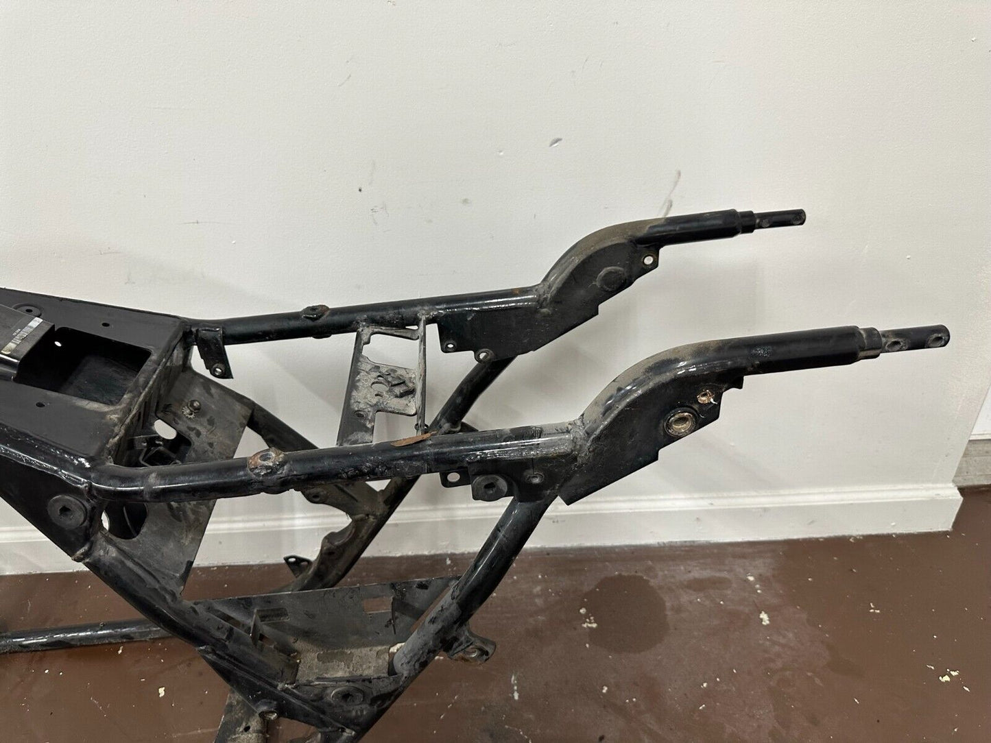 2004 HARLEY ELECTRA GLIDE Frame Chassis Straight