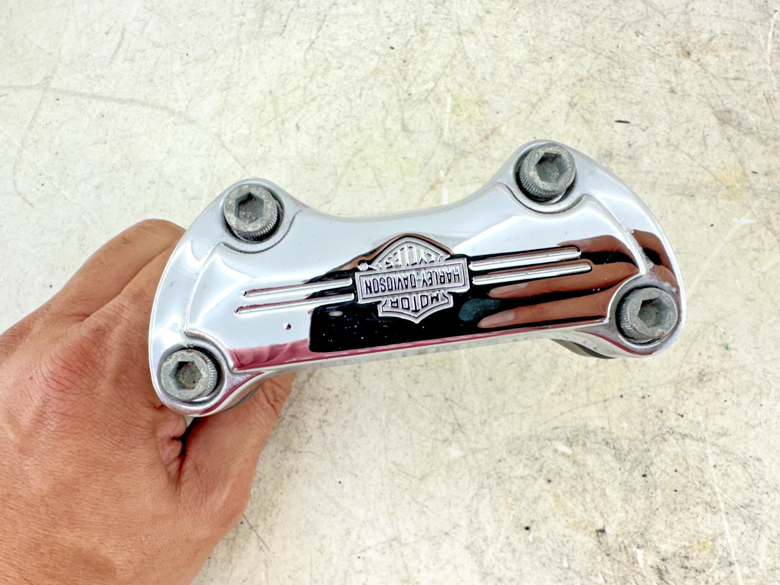 1997 HARLEY DYNA Handlebar Clamp Riser Risor Perch