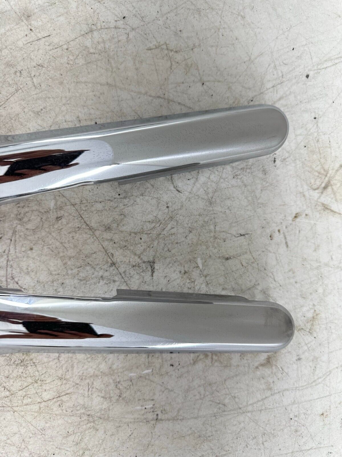 2004 HARLEY FLH ELECTRA GLIDE Chrome Rear Frame Strut Arm Covers