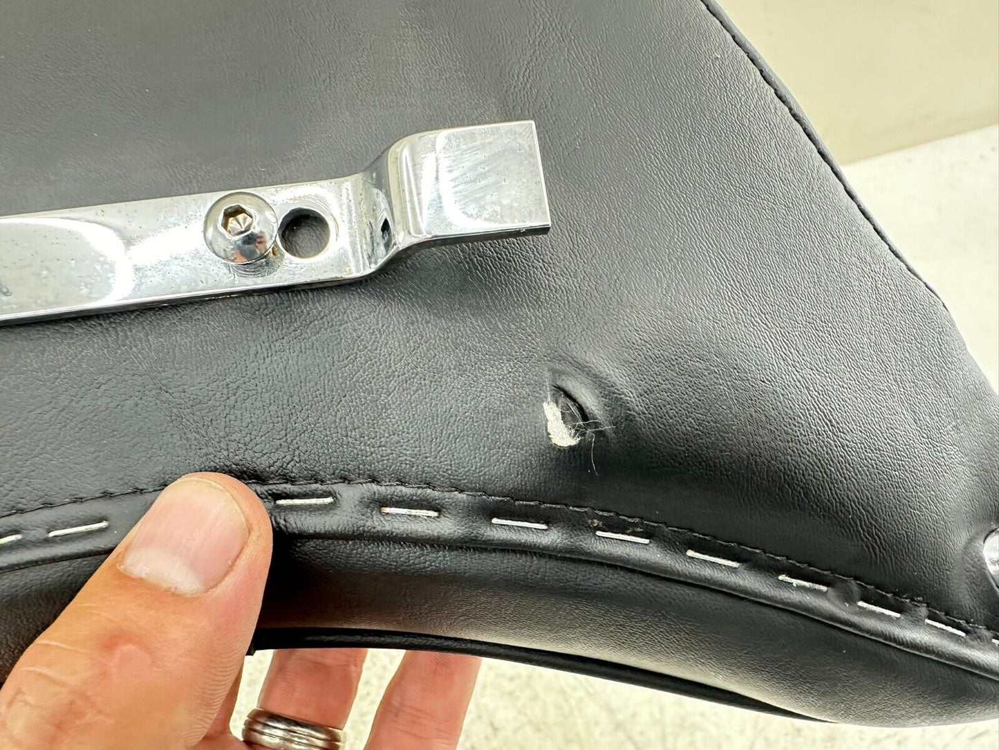 2001 HARLEY SOFTAIL FLSTS Heritage Springer Tall Backrest Pad W/ Studs