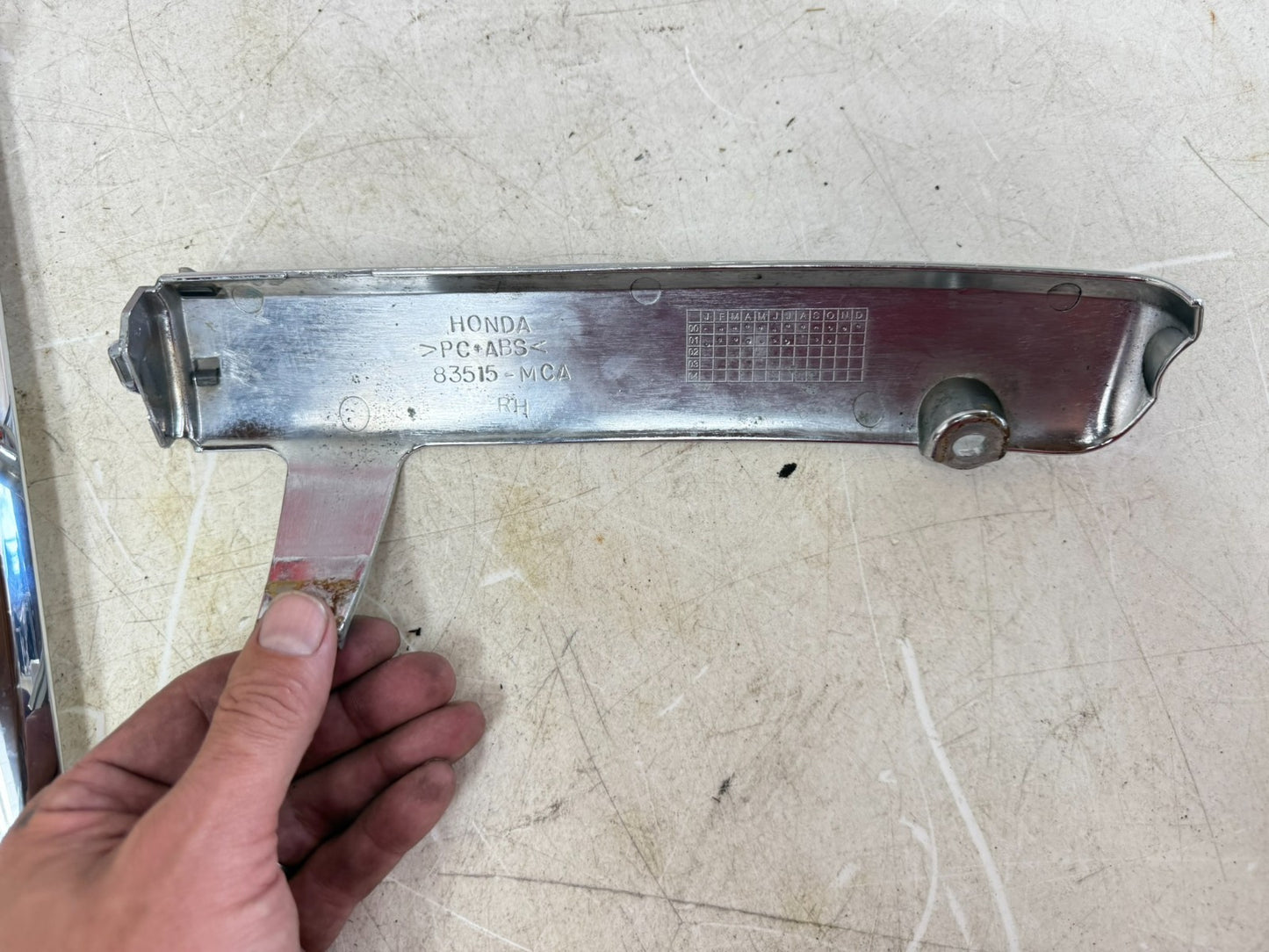 2002 Honda Goldwing GL1800 Engine Fuel Injector Head Cover Right Left Chrome