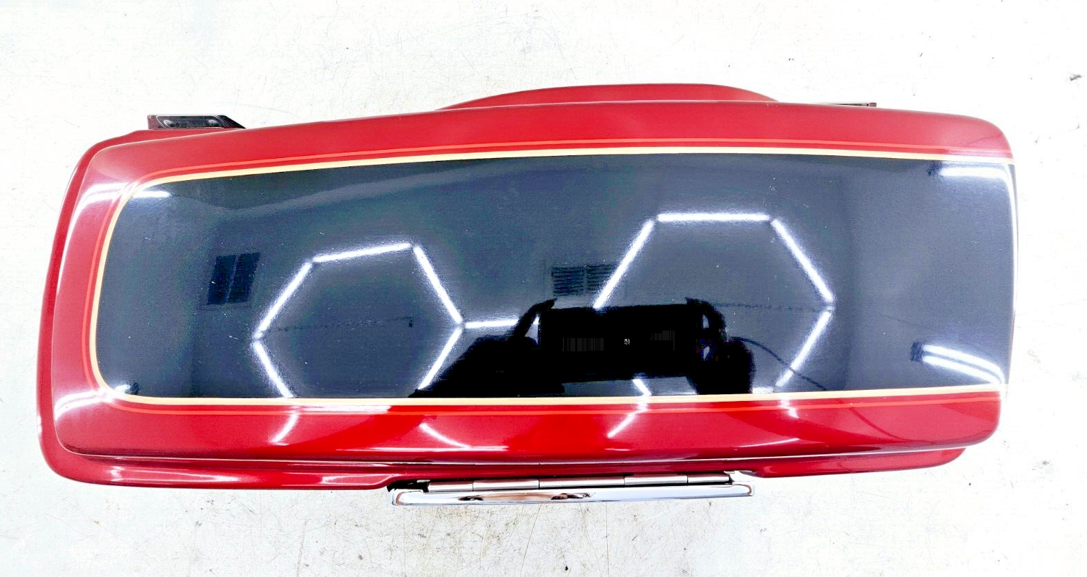 1998 HARLEY FLH ELECTRA GLIDE Right Saddlebag Housing Lid Latch OEM HD Red Black