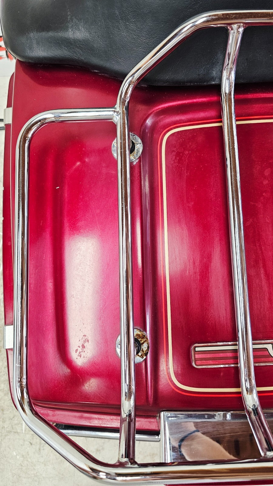 1996 HARLEY FLH ELECTRA GLIDE Trunk Tour Pack Top Box Speaker Lids Backrest Rack