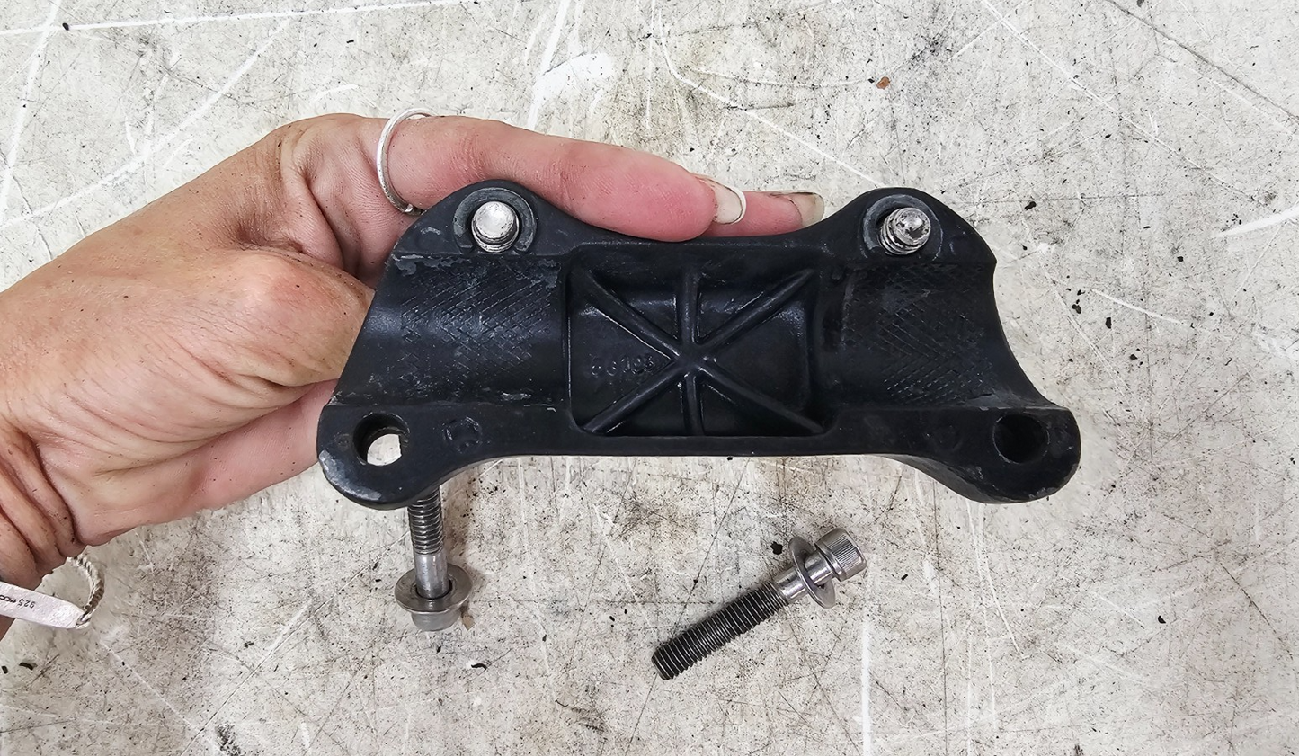 1997 HARLEY DYNA OEM Handlebar Top Clamp Bar