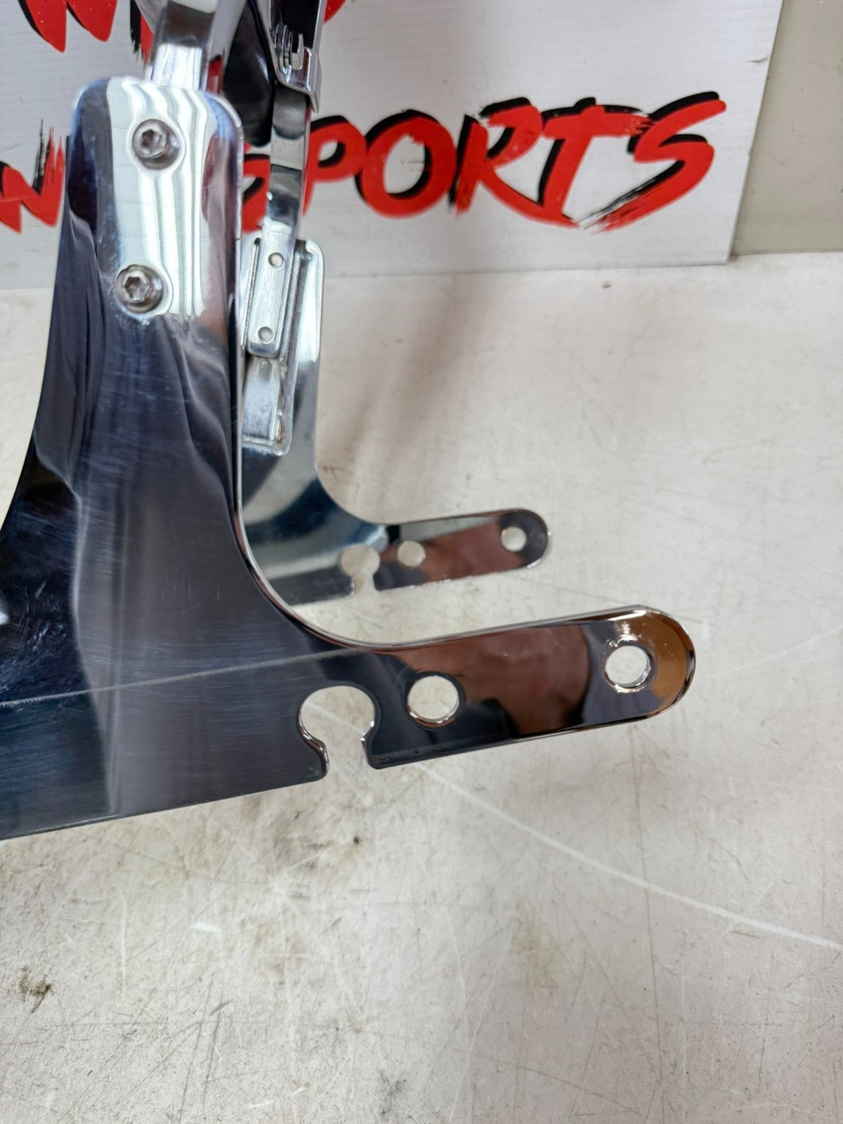 2003 HARLEY DYNA WIDE GLIDE Sissy Bar Passenger Backrest w/ Gold Eagle Emblem