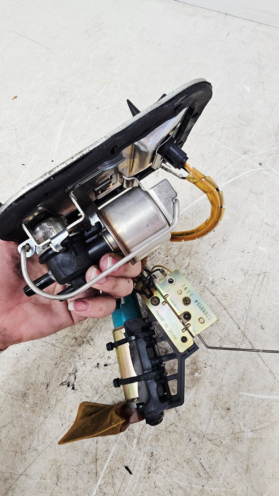 2002 HARLEY SOFTAIL Fuel Pump Sending Unit Top Plate Lever Sensor