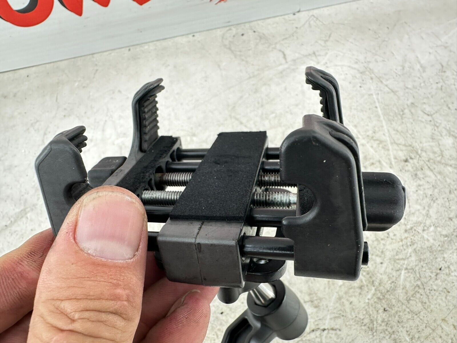 2004 Honda Goldwing GL1800 Kuryakyn Cell Phone Holder