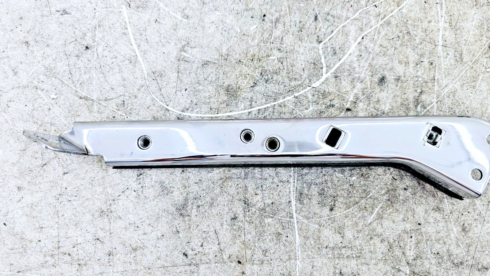 1994 HARLEY FLH ELECTRA GLIDE Left Right Chrome Saddlebag Guard Frame Bracket