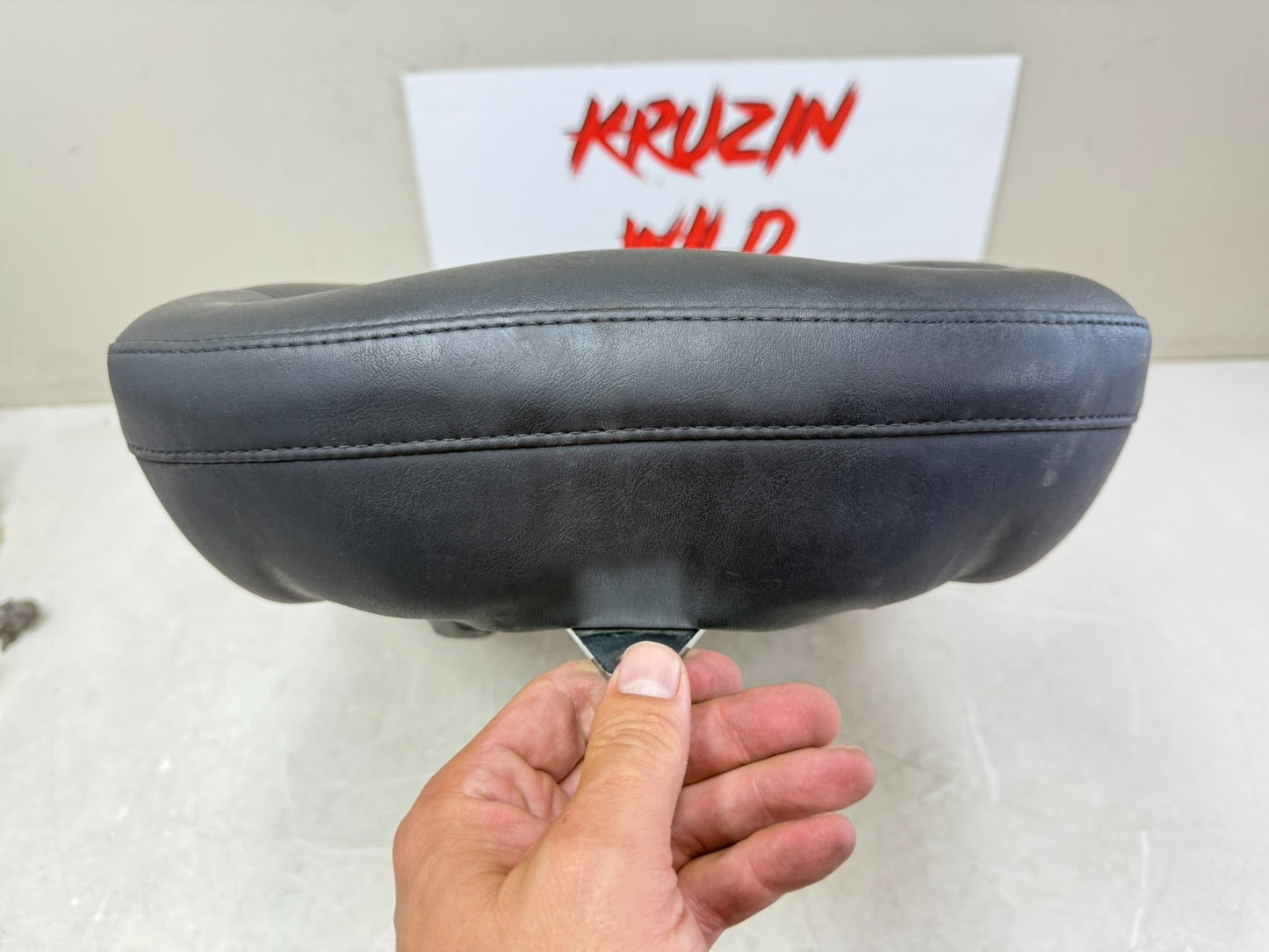 2003 HARLEY ELECTRA GLIDE Mustang Seat Saddle Passenger Driver