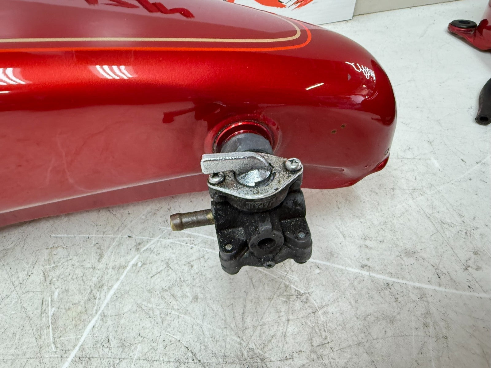 1997 HARLEY DAVIDSON SOFTAIL OEM Left Right Split Gas Fuel Tank