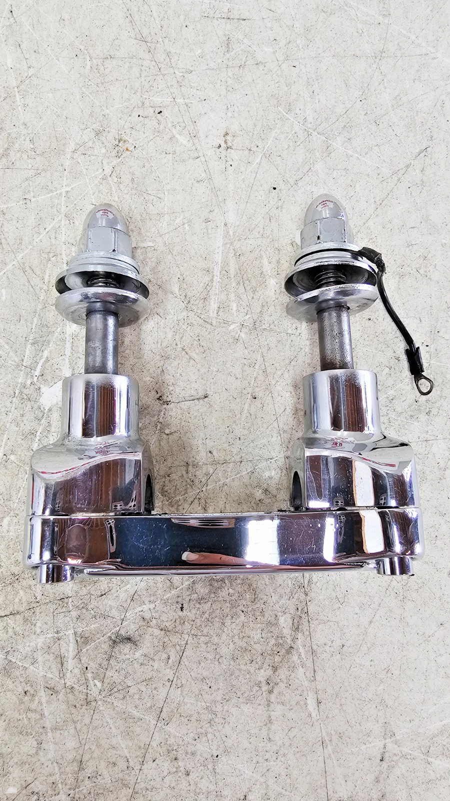1993 HARLEY SOFTAIL Chrome Handlebar Clamp + Riser