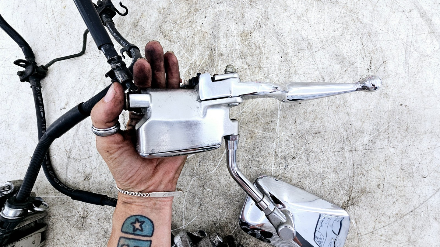 1999 HONDA VALKYRIE INTERSTATE Dual Caliper Hose Master Cylinder + Right Mirror