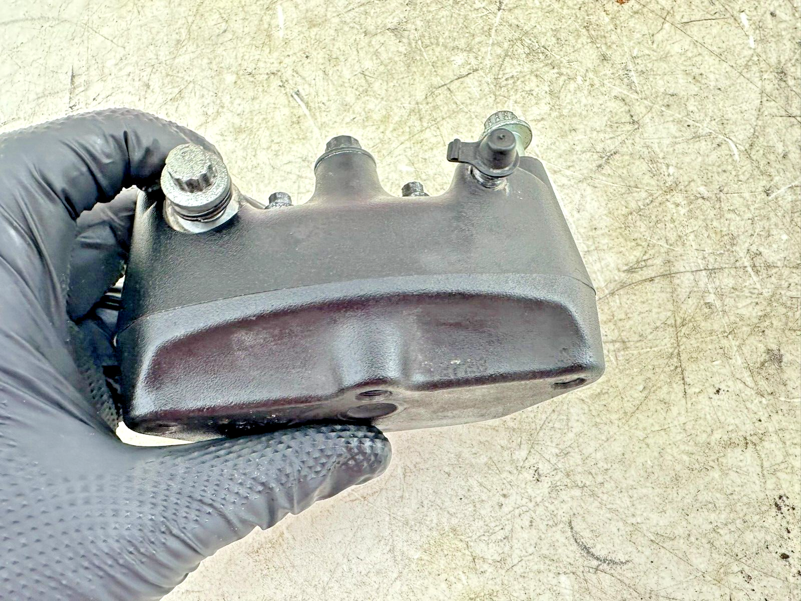 2002 HARLEY DYNA LOW RIDER OEM HD Front Left Brake Caliper 4 Piston