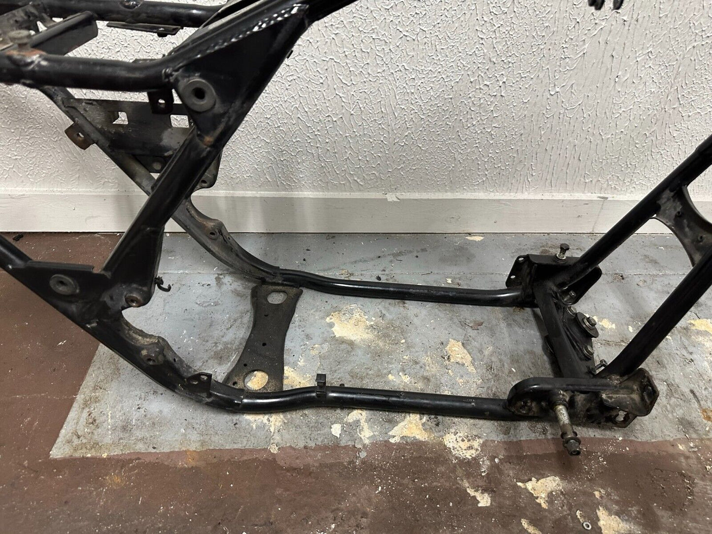 2004 HARLEY FLH ELECTRA GLIDE Frame Chassis Straight