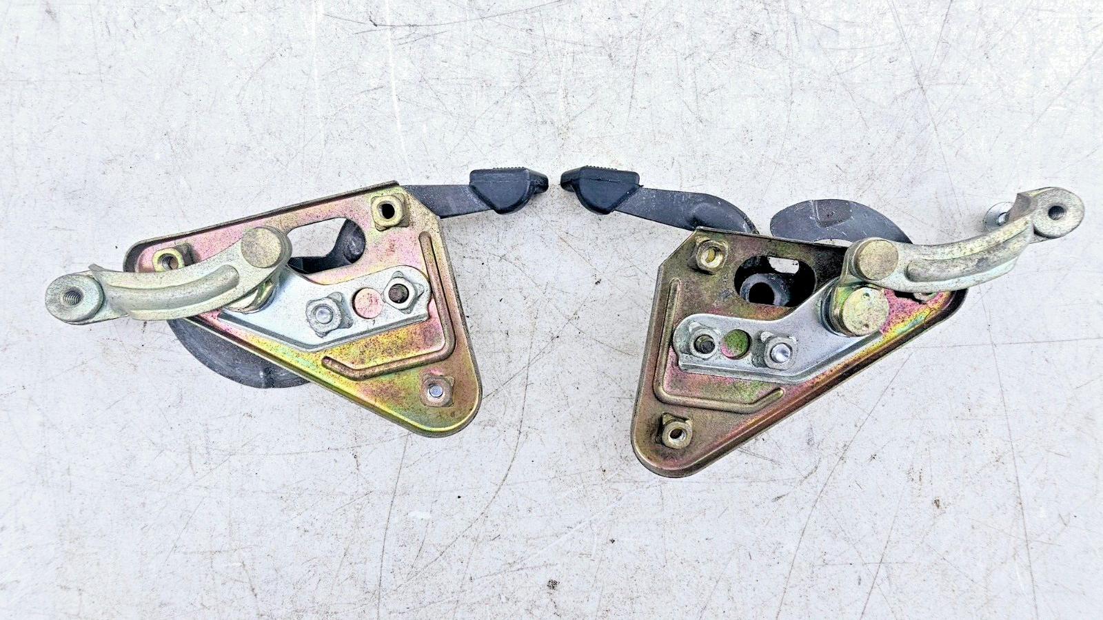 1993 HONDA GOLDWING GL1500 Windshield Height Adjustment Hardware