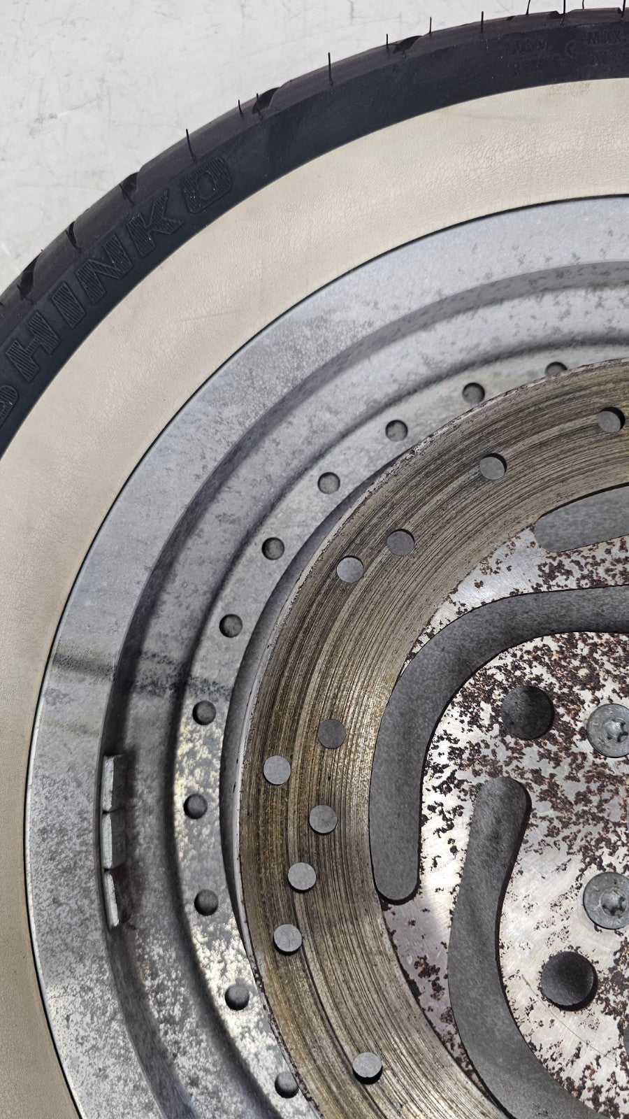 2002 HARLEY SOFTAIL Fatboy Solid Front Wheel Rim Tire OEM 16x3