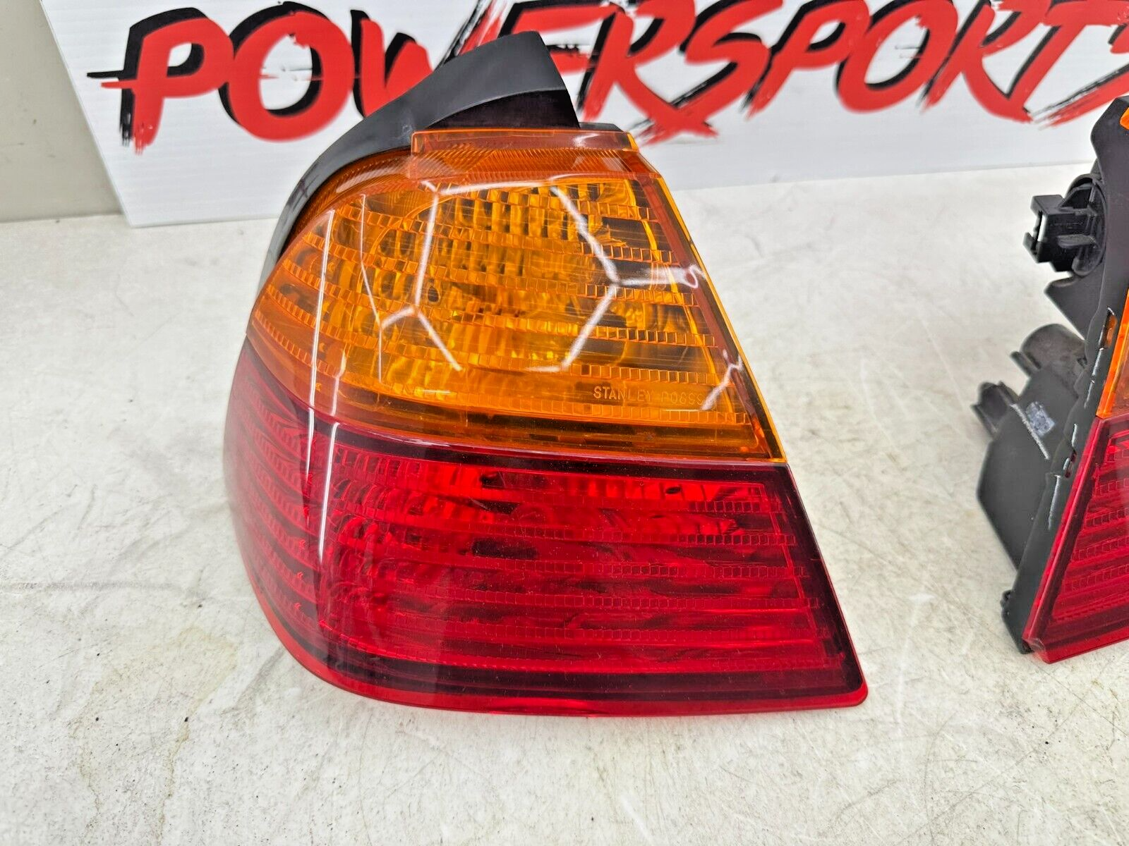2004 Honda Goldwing GL1800 Lower Saddlebag Corner Brake Turn Signal Light