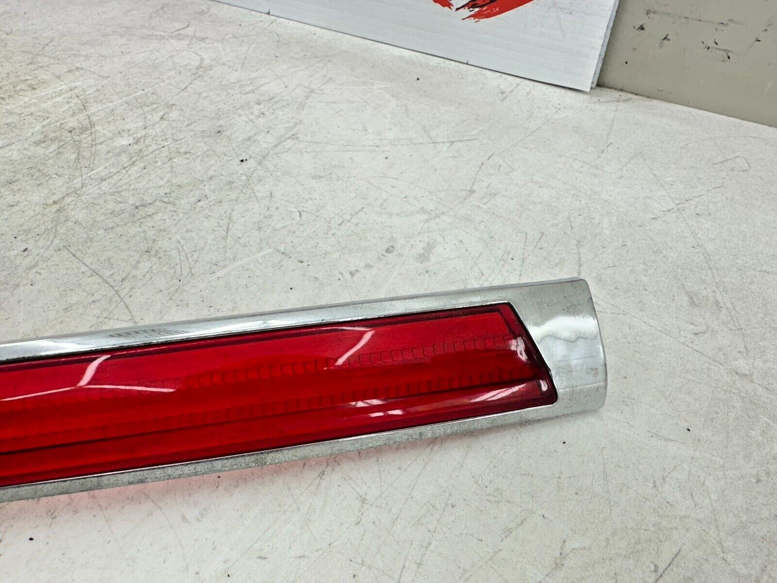 2004 Honda Goldwing GL1800 Kuryakyn Saddlebag LED Light Cover Reflector