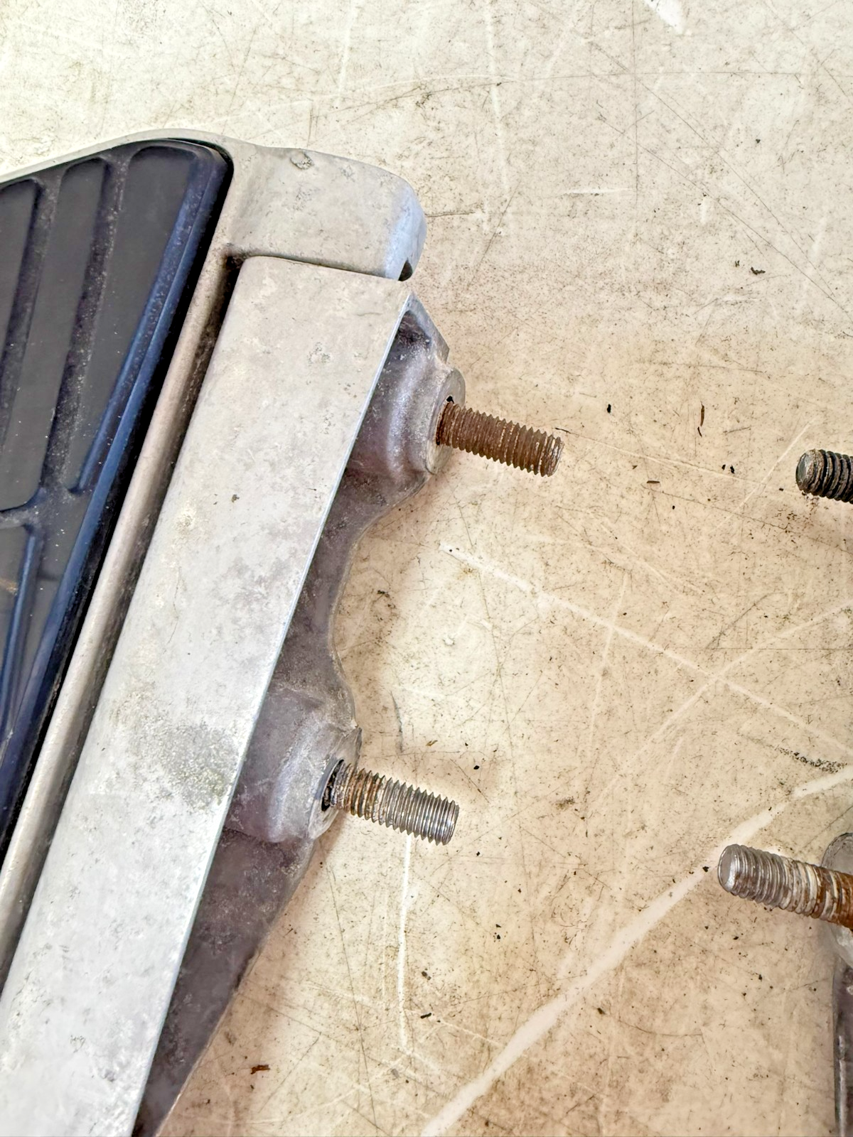 2002 Honda Goldwing GL1800 Passenger Floorboard Foot Rest Pad Right Left OEM