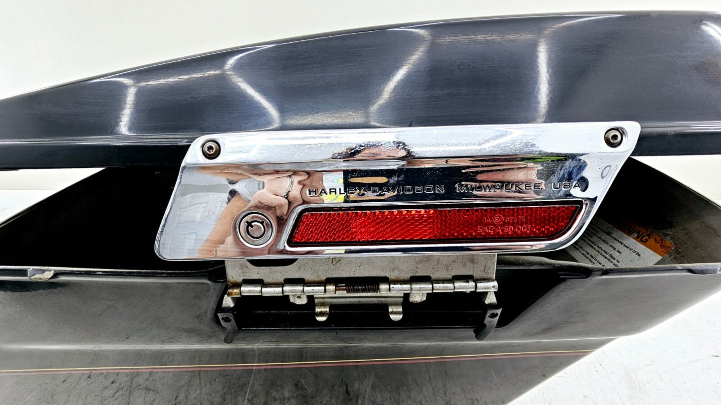 2002 HARLEY ELECTRA GLIDE Right Saddlebag Housing & Lid OEM HD Black Paint