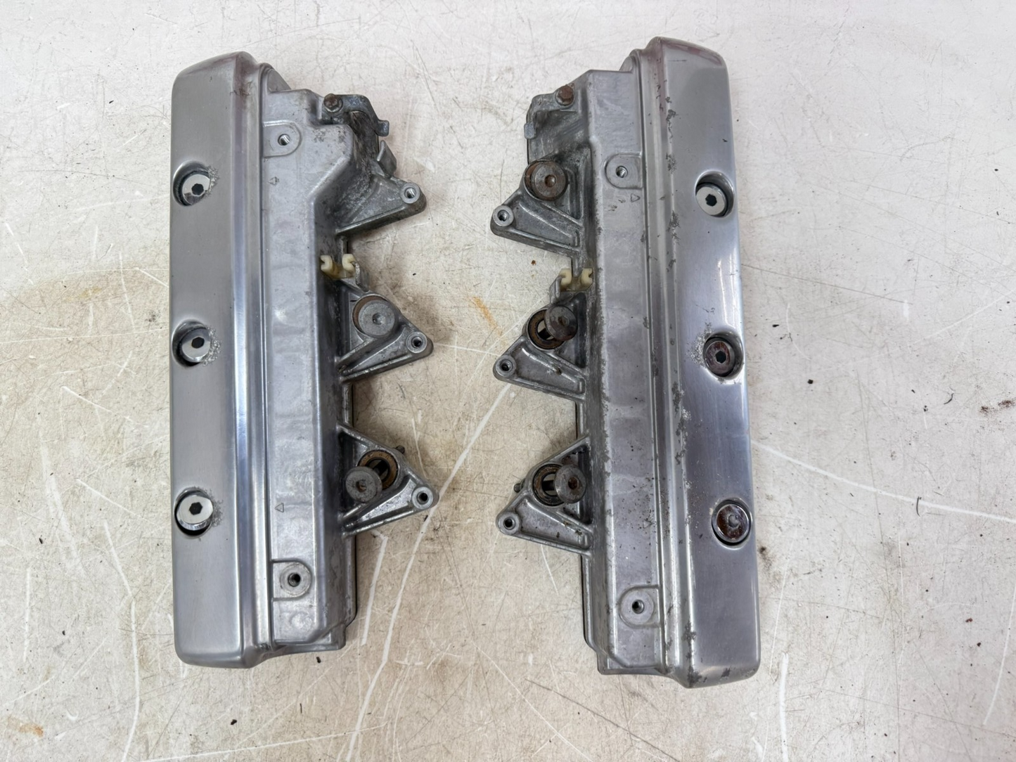 2002 Honda Goldwing GL1800 Engine Cylinder Head Upper Valve Cover Crankcase