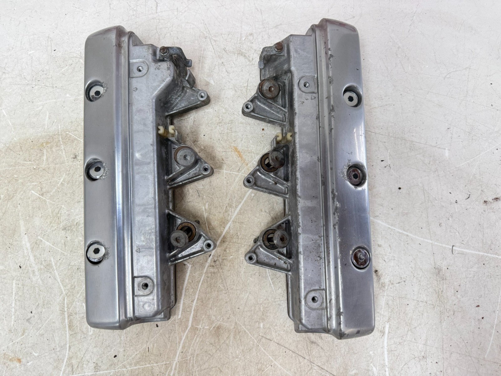 2002 Honda Goldwing GL1800 Engine Cylinder Head Upper Valve Cover Crankcase