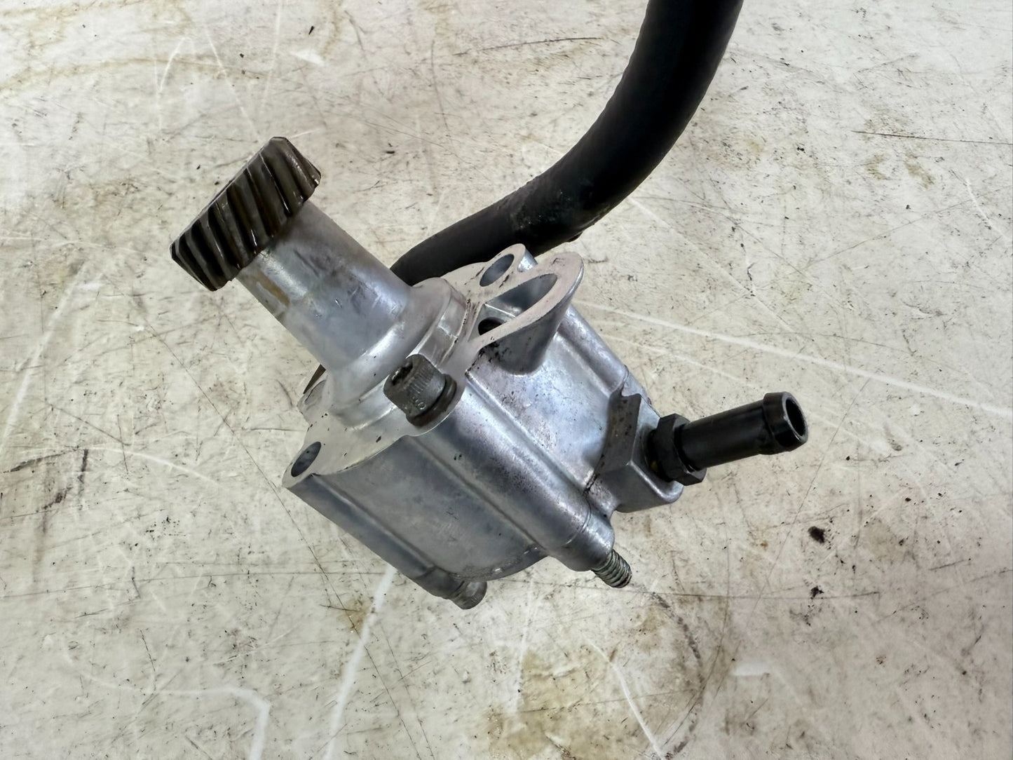 1997 Harley Davidson Sportster Engine Oil Pump Hose