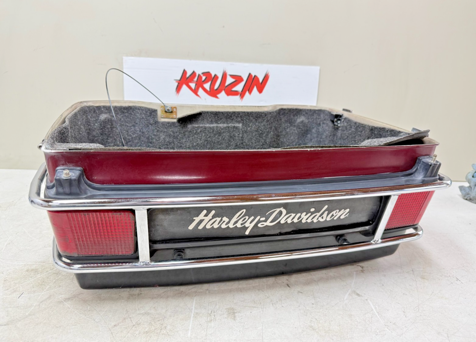 1995 HARLEY FLH ELECTRA GLIDE Trunk Tour Pack Rear Lower Storage Box