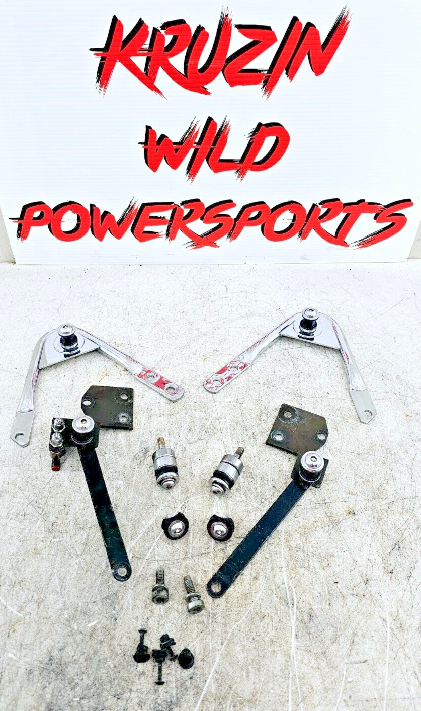 1998 HARLEY FLH ROADKING Back Rest Tour Pack Quick Release Docking Hardware