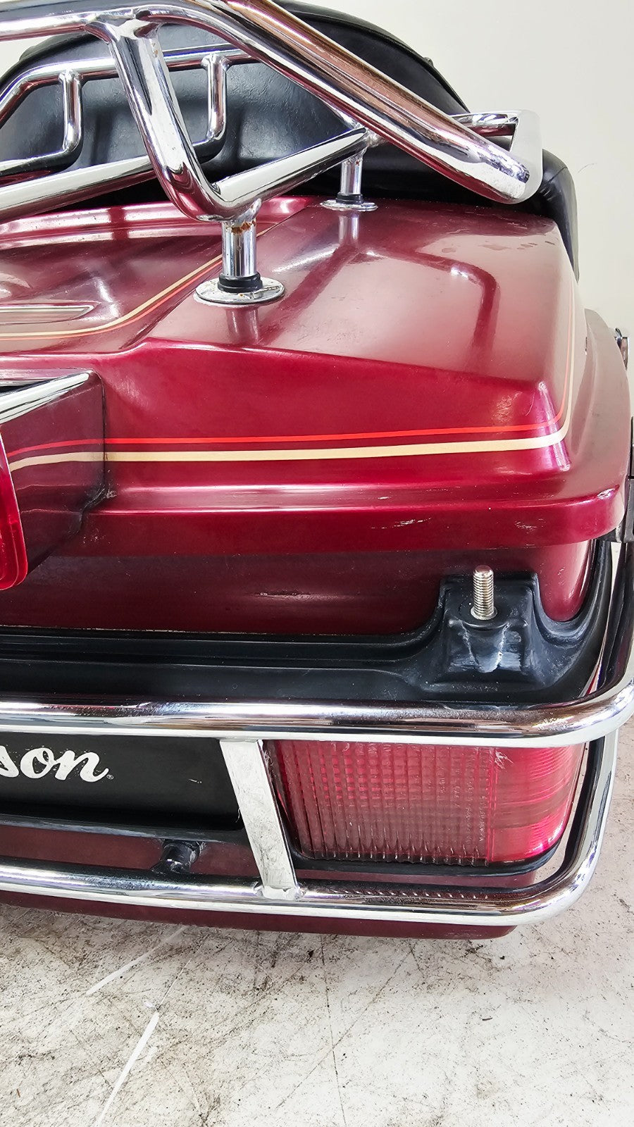 1996 HARLEY FLH ELECTRA GLIDE Trunk Tour Pack Top Box Speaker Lids Backrest Rack