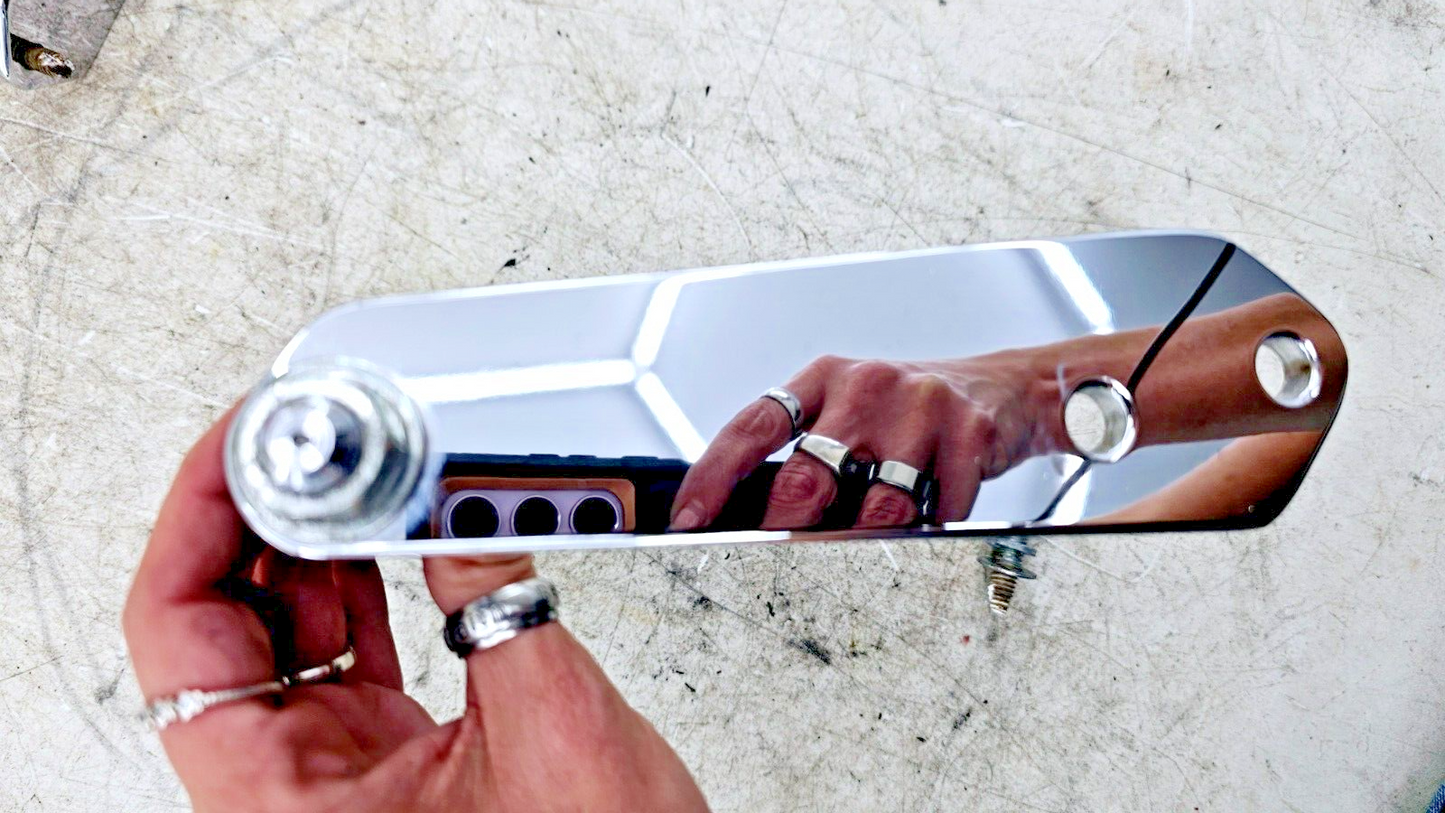 1999 HARLEY DYNA CONVERTIBLE Chrome Front Highway Forward Pegs MTG Bracket