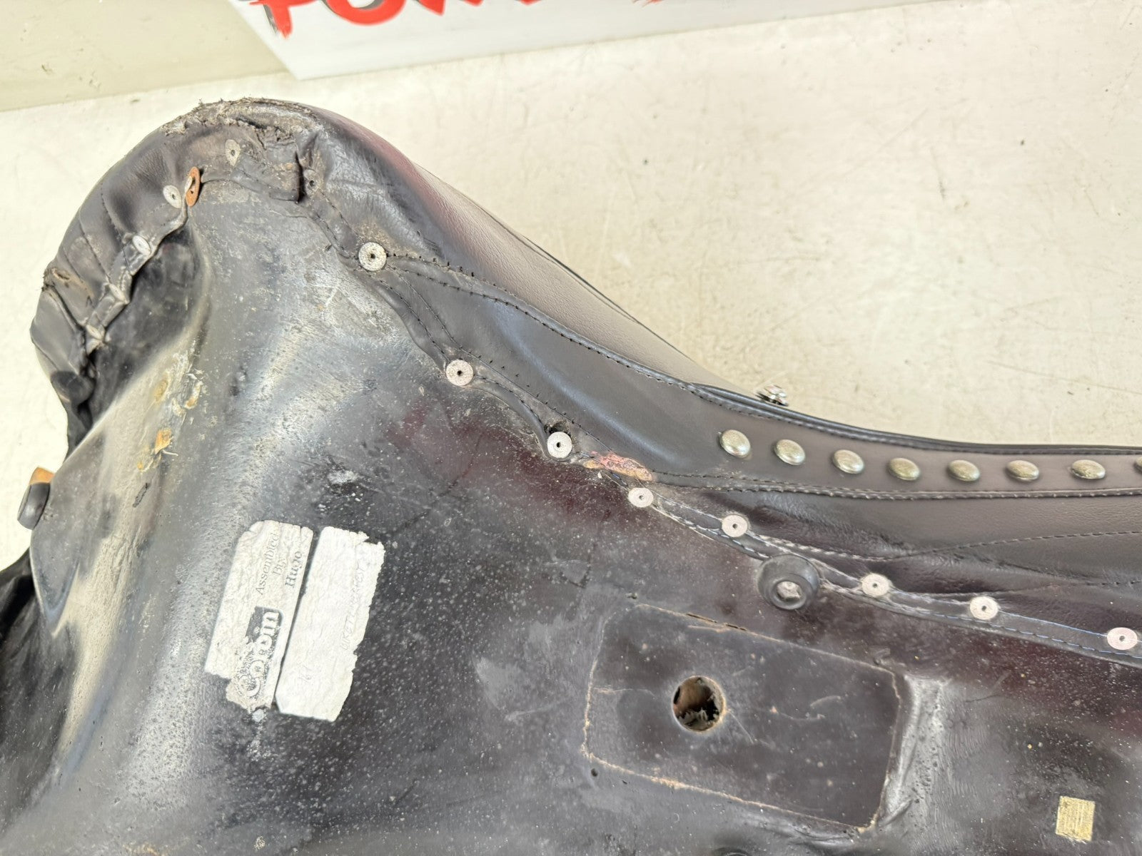 1997 HARLEY DAVIDSON SOFTAIL Corbin Driver Passenger Seat Studded