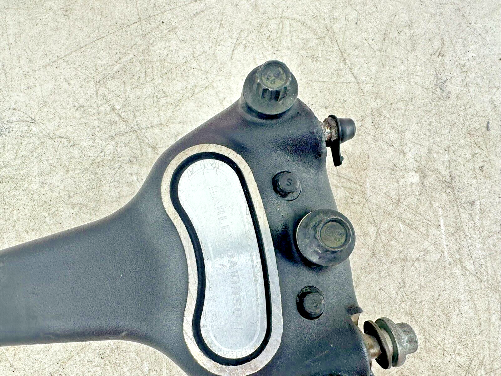 2006 HARLEY SOFTAIL DELUXE OEM HD Rear Brake Caliper Works Great