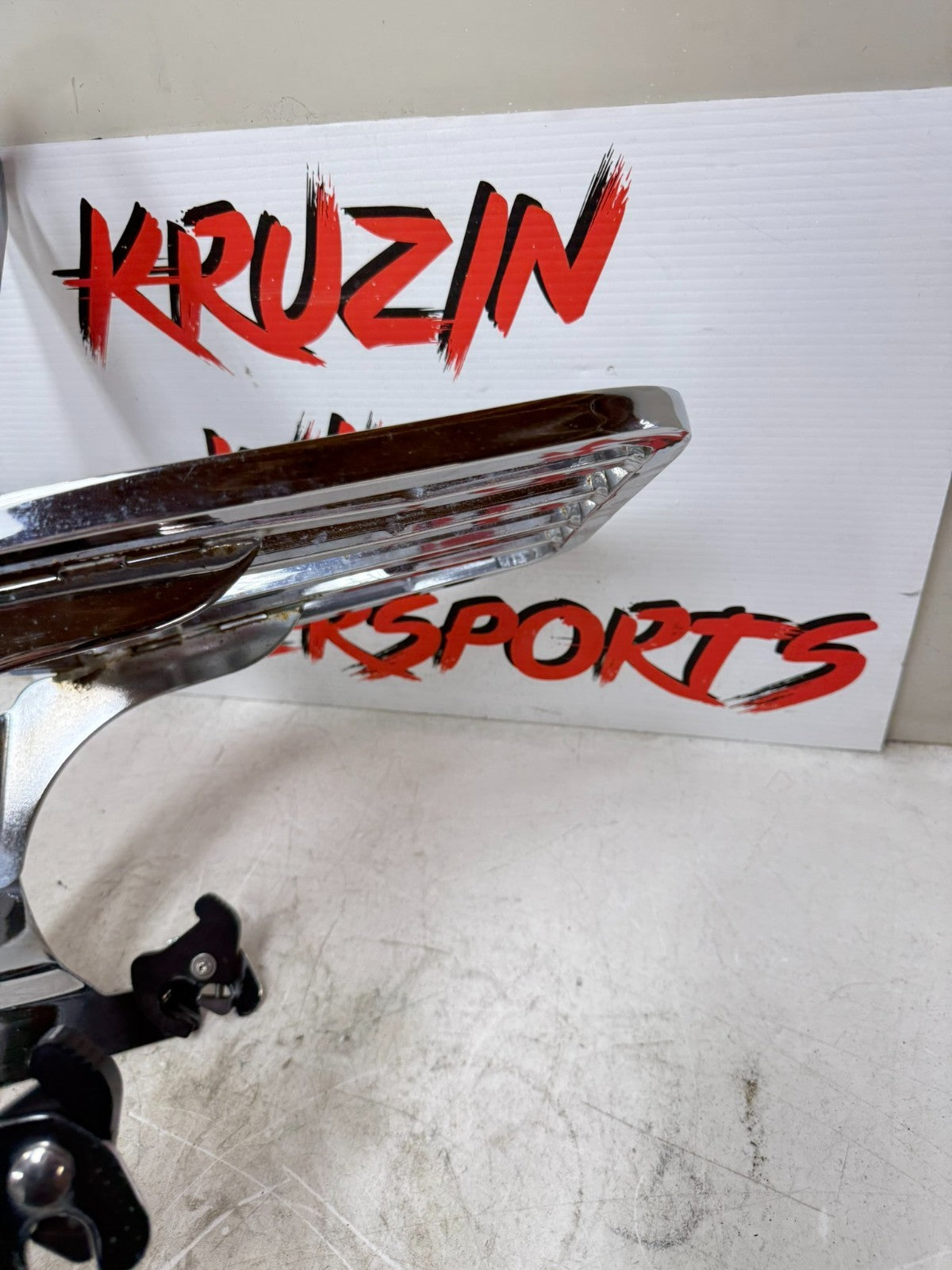 1997 HARLEY DAVIDSON SOFTAIL Chrome Rear Backrest Sissy Bar Luggage Rack