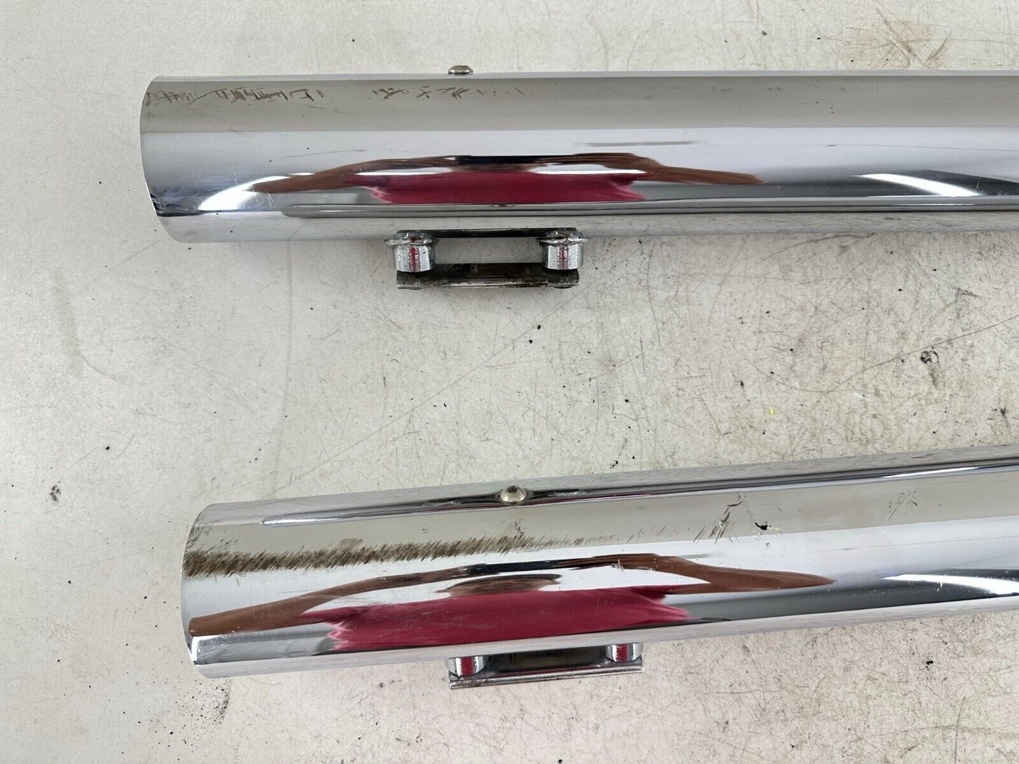 2004 HARLEY FLH ELECTRA GLIDE Chrome Slip On Mufflers Silencer Pipe