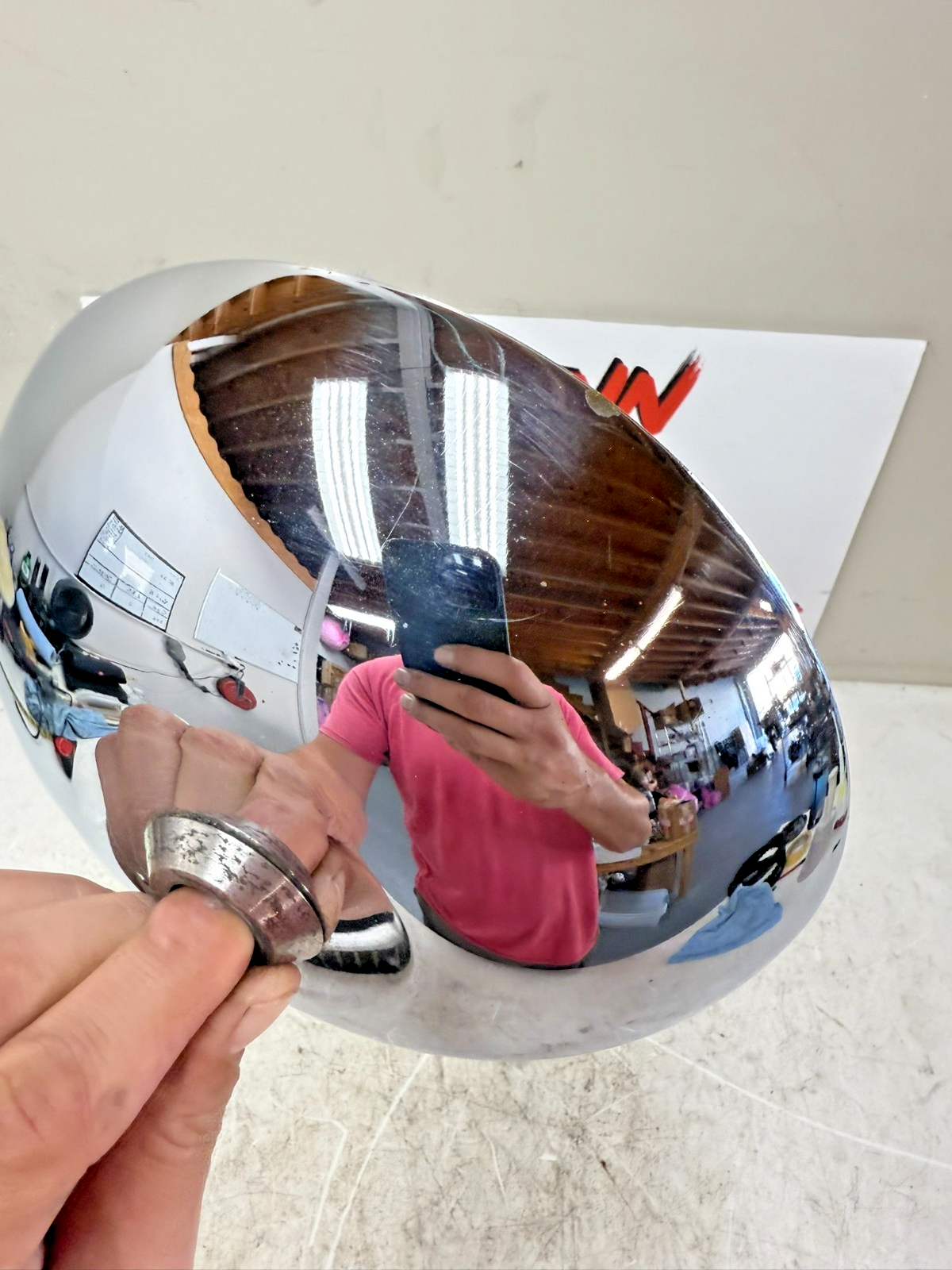 1997 HARLEY DAVIDSON SOFTAIL Front Wheel Hub Cap Center Chrome Cover